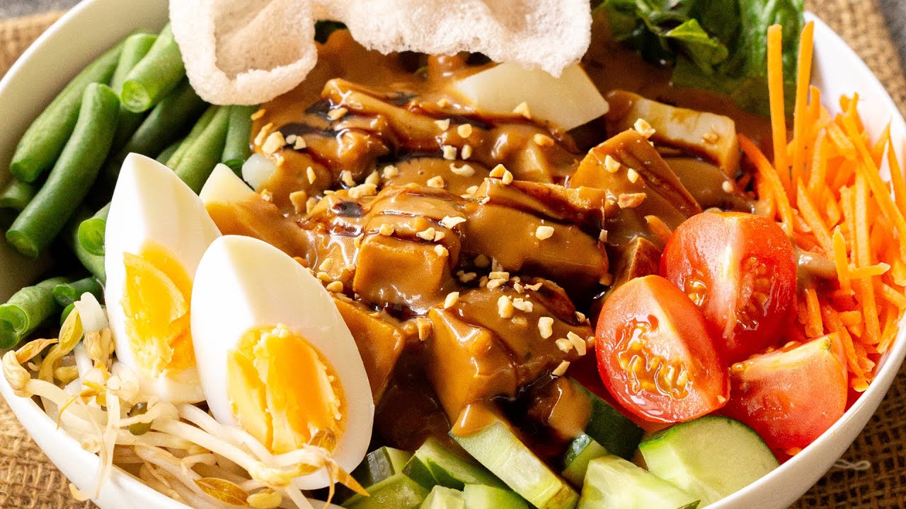 Gado Gado – Indonesian Salad with EASY Peanut Sauce - YouTube