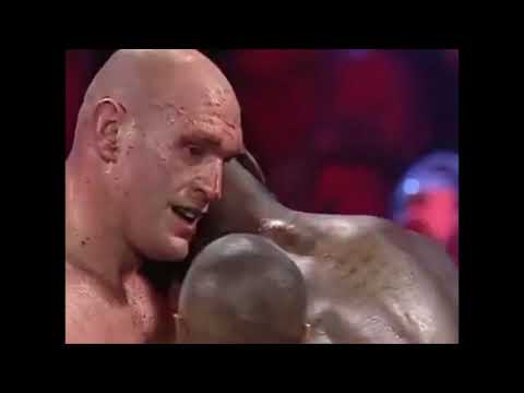 TYSON FURY REPTILIAN SHAPESHIFTING BOXER DRINKS BLOOD IN RING