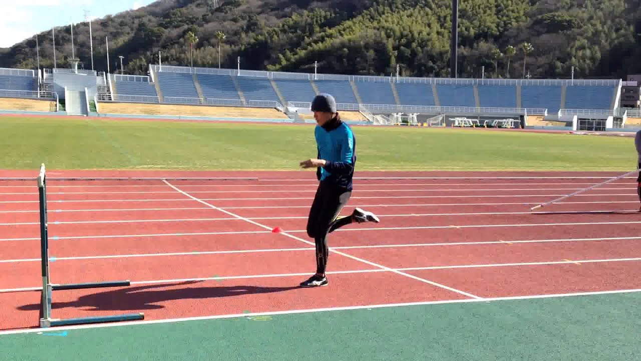 ハードル走のコツやフォーム ポイントとは 小学生でも速くなる方法 スポズバ