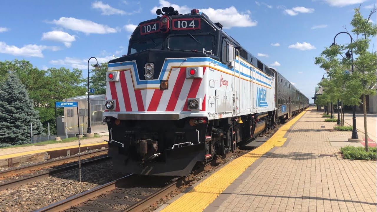 city-of-chicago-unit-on-metra-train-at-lake-forest-7-17-23-youtube