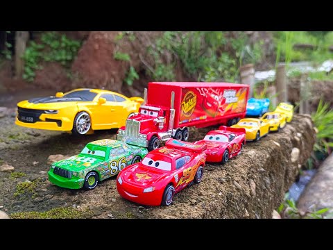 Looking For Disney Pixar Cars,Lighting McQueen, Rayo Mcqueen, Tow Mater, Chick Hicks, Doc Hudson