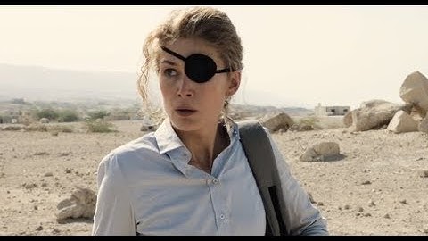 戦場記者メリー・コルヴィンの信念が伝わるシーンが解禁／映画『プライベート・ウォー』本編映像