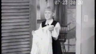 Surf washing powder 'Tennis' 1962 TV commercial