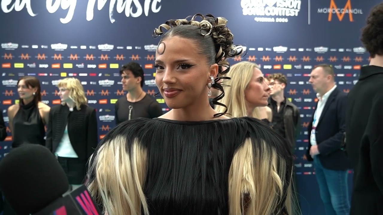 🇧🇬 DARA (Bulgaria) @ Eurovision 2026 Turquoise Carpet Opening Ceremony | Interview