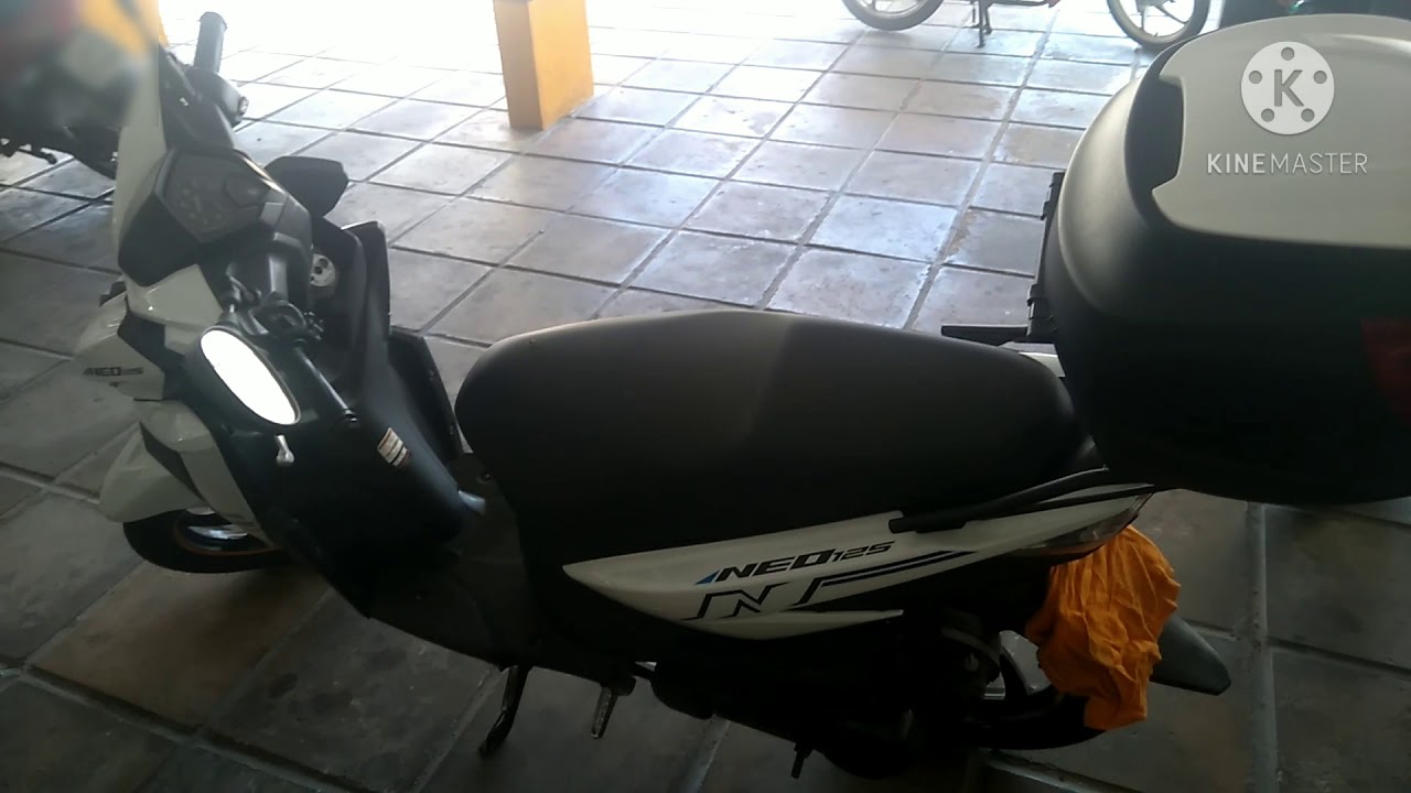 Bagageiro Yamaha Neo 125  + Baú Proos 29 Litros Branco