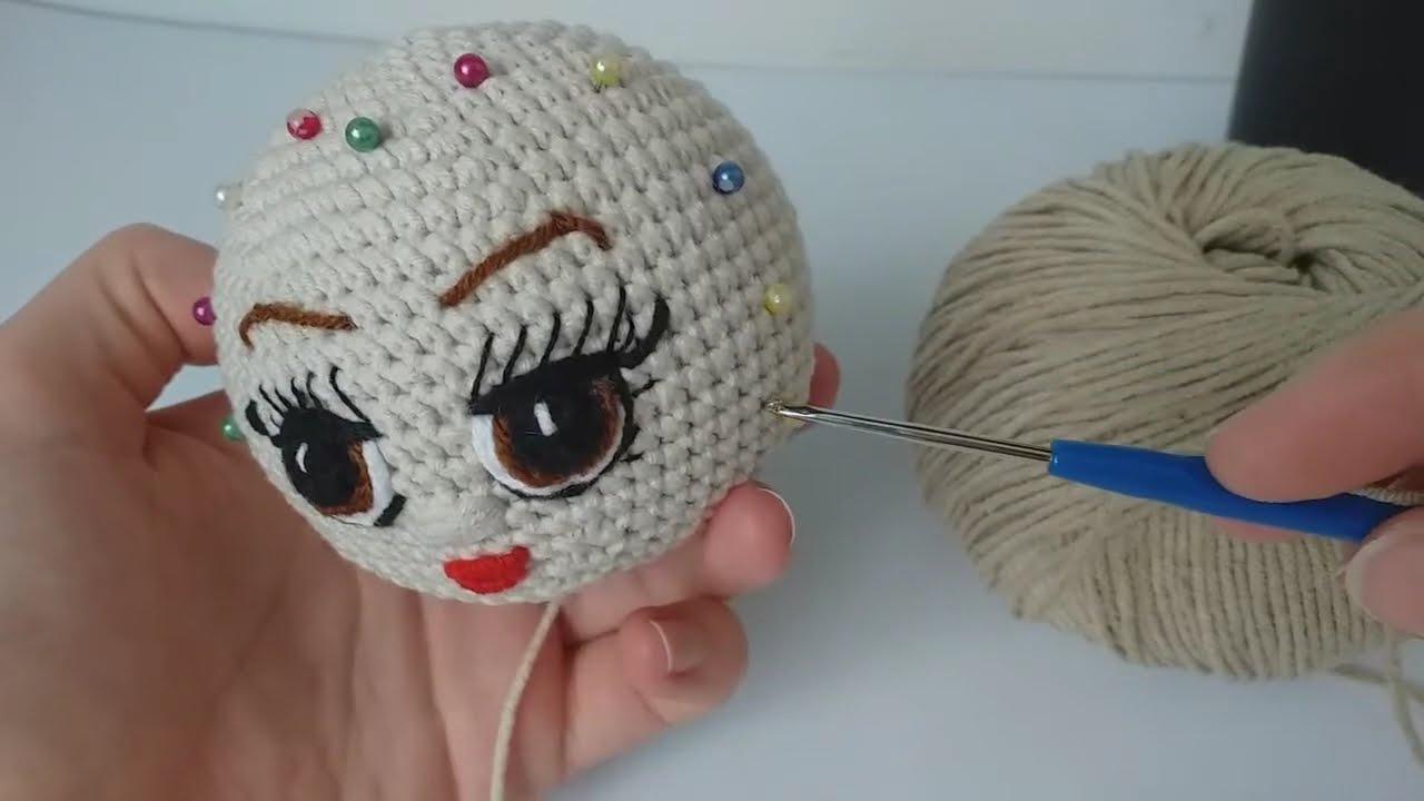 Croșetam părul unei păpuși