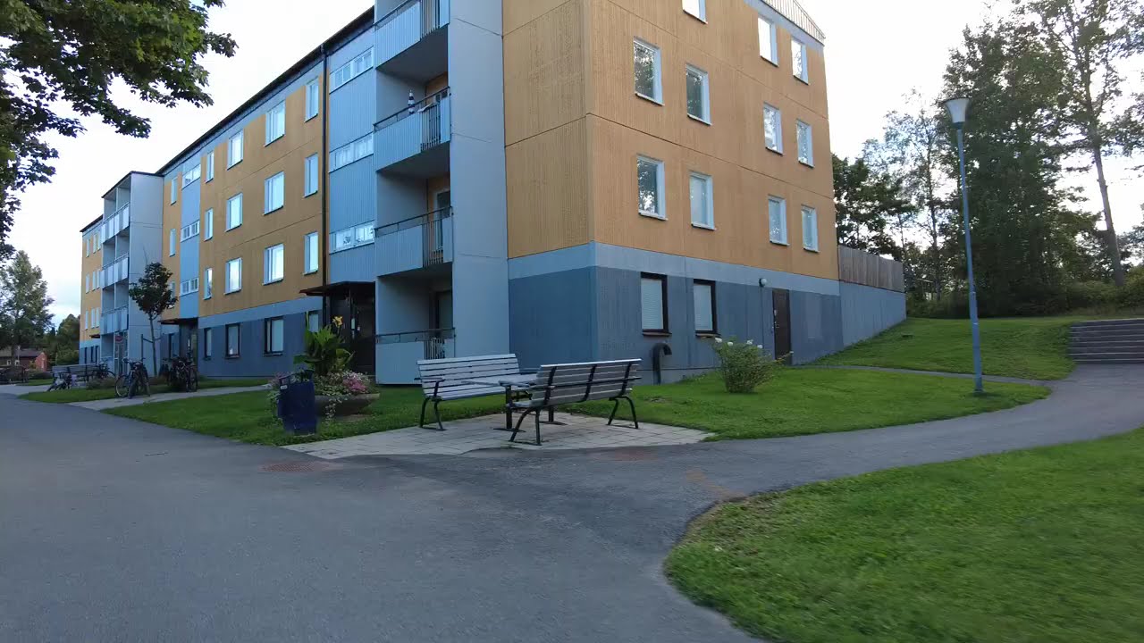 Cykla genom Hagängsvägen Upplands Väsby