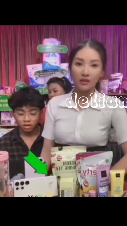 Di luar nalar sarwendah di pangku betrand saat live streaming#viral #breakingnews #shorts