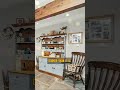 🍴 What makes a rustic kitchen irresistible? 🏡✨