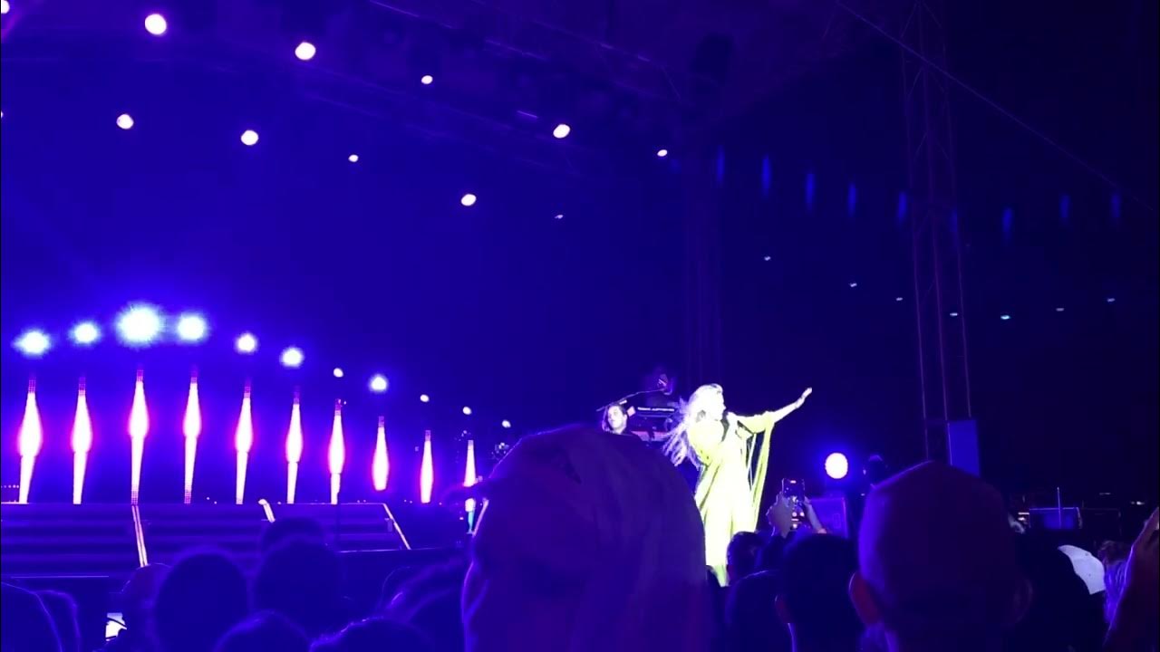 Carly Rae Jepsen - So Nice (clip), live in Asbury Park NJ 2023-06-03