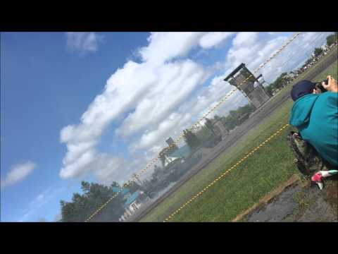 第11旅団　記念行事2015 6 6 本物の煙幕弾を喰らう