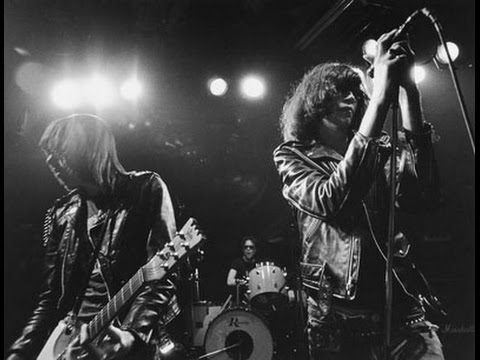 The Ramones - It's Alive 1977 - Complete Show!