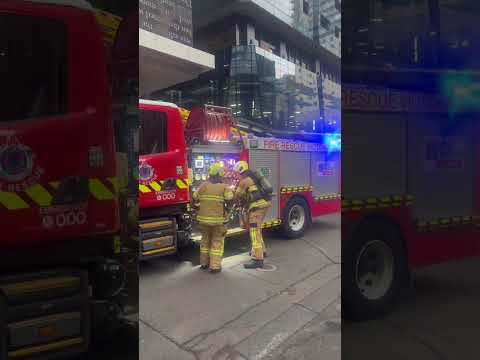 Avustralya da yangın olan binaya yemek teslimatı
