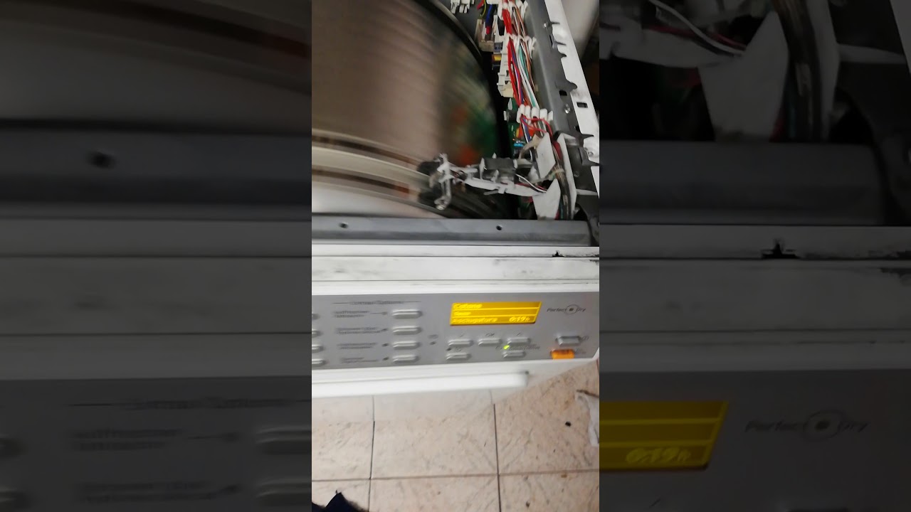 Assistenza Elettrodomestici Miele 3473939047 Errore f24 f11 f12 f13 f70 f53  Afflusso Risciaqua - YouTube