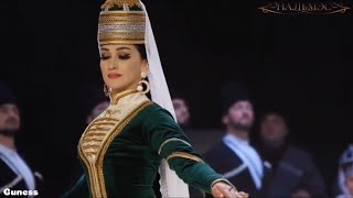 Kâfa Böylesini Hiç Dinlemediniz Muhteşem