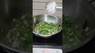 வெண்டைக்காய் பொரியல்# ladies finger fry #tasty#cooking#youtube#video#shorts😋👩🏻‍🍳