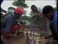 Capture de la vidéo Shiyani Ngcobo At Home With Madala