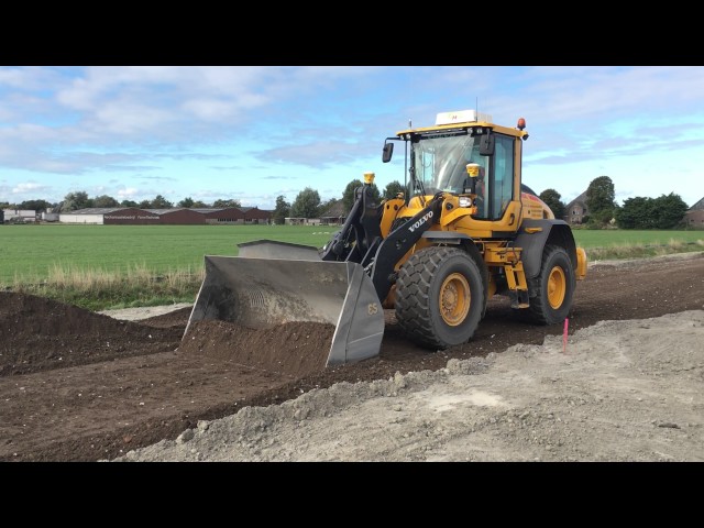 Niek Konijn BV   Volvo L70 H