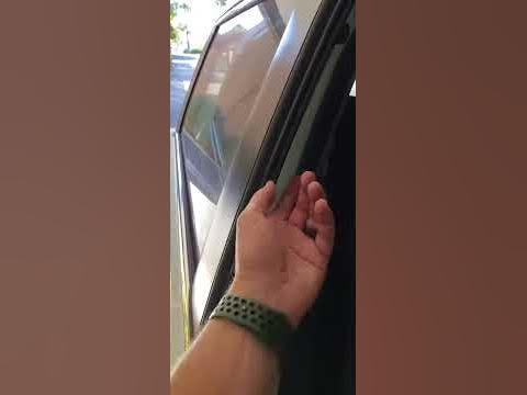 Honda Odyssey sliding door not closing automatically? - YouTube