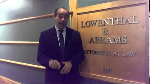 Dennis Abrams takes the ALSA Ice Bucket Challenge