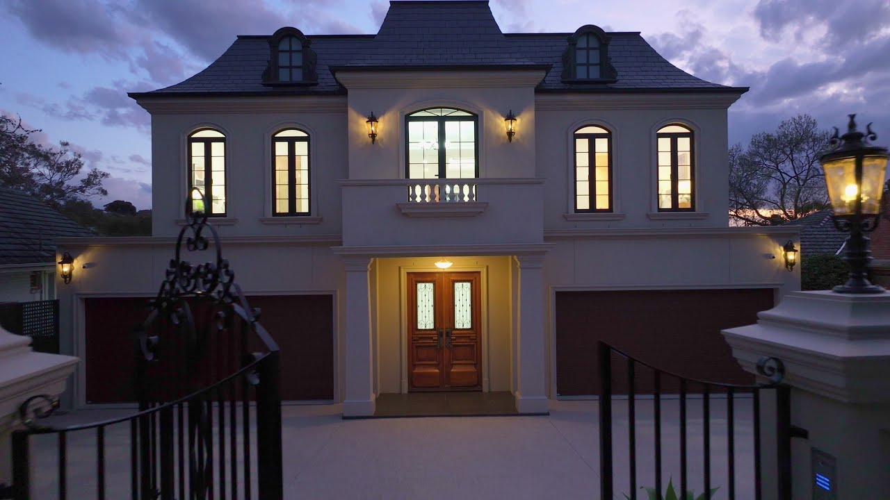 8 June Avenue, Balwyn North