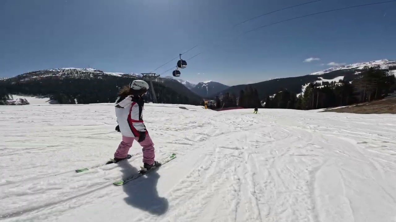 Skiing || Pixiella Vlog