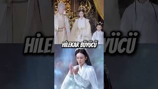 Kraliçenin Oğlu Onu Reddeder, Arkasındaki Nedense Çok Başkadır.