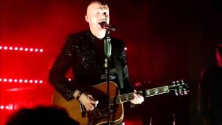 Video thumbnail of "Juha Tapio -  Raikas tuuli - Live @ Peurunka Areena 31.10.2015"