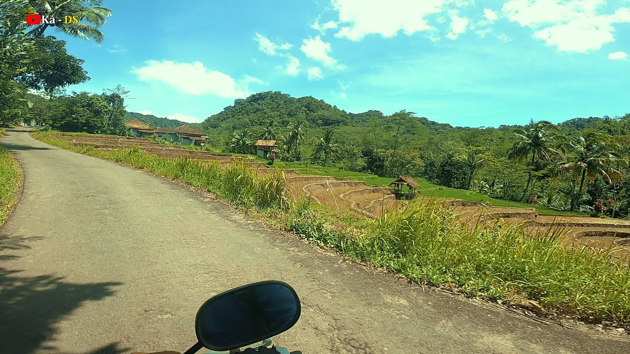 JALUR CIWARU CILEBAK , EKSTREM TAPI ASYIK !! KECAMATAN TERUJUNG DI KABUPATEN KUNINGAN