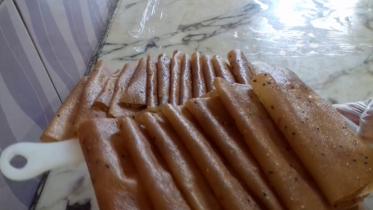 ملبن حريرة بالسميد وعصير العنب على الطريقة الفلسطينية غاية الروعة