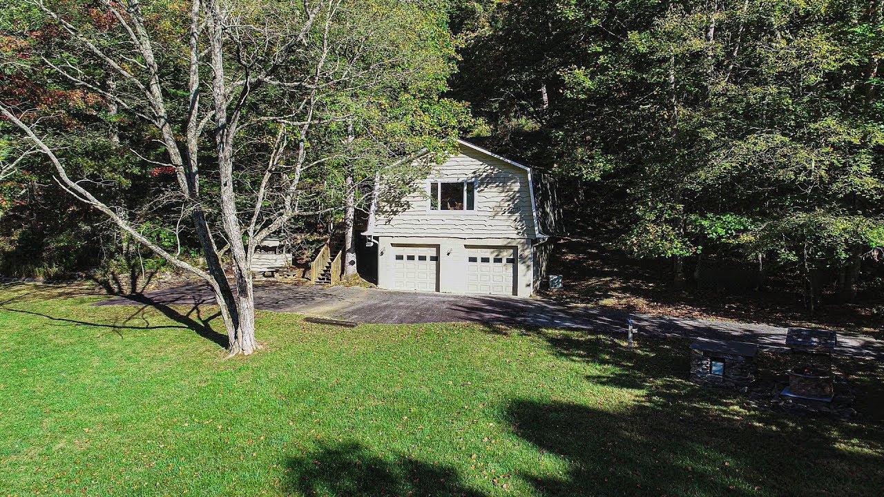 299 Western Rhodes Dr, Highlands, NC 28741 | Chip Durpo RE/MAX Agents Realty