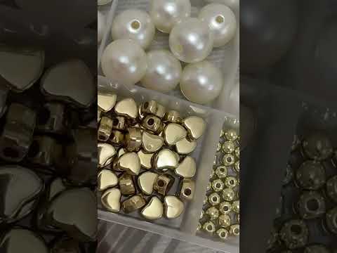 اسواره لولي ابيض وبنص في قلب دهبي