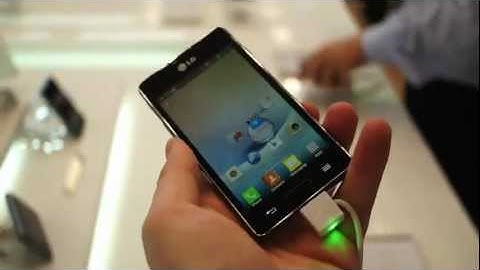 LG L5II [Hands-on][MWC 2013][HD]