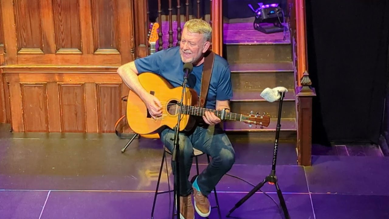 Mark Dennis @The Hermon Chapel Arts Centre 30 06 23.. Transistor