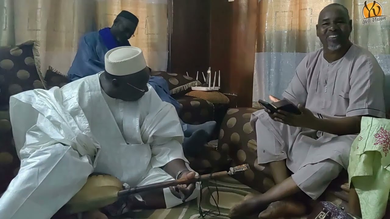 Retrouvaille amicale du grand griot Dassi Mabo Sarré avec son ami l'honorable Alkaïdi Mamoudou TOURE