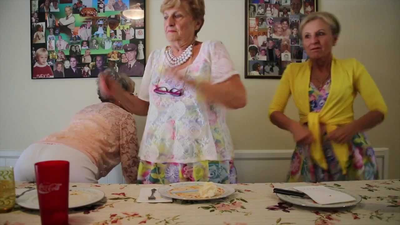 golden sisters twerk like miley youtube