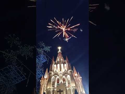 Espectáculo de Pirotecnia San Miguel de Allende Guanajuato México 1 de octubre de 2023 @ClementeTorres