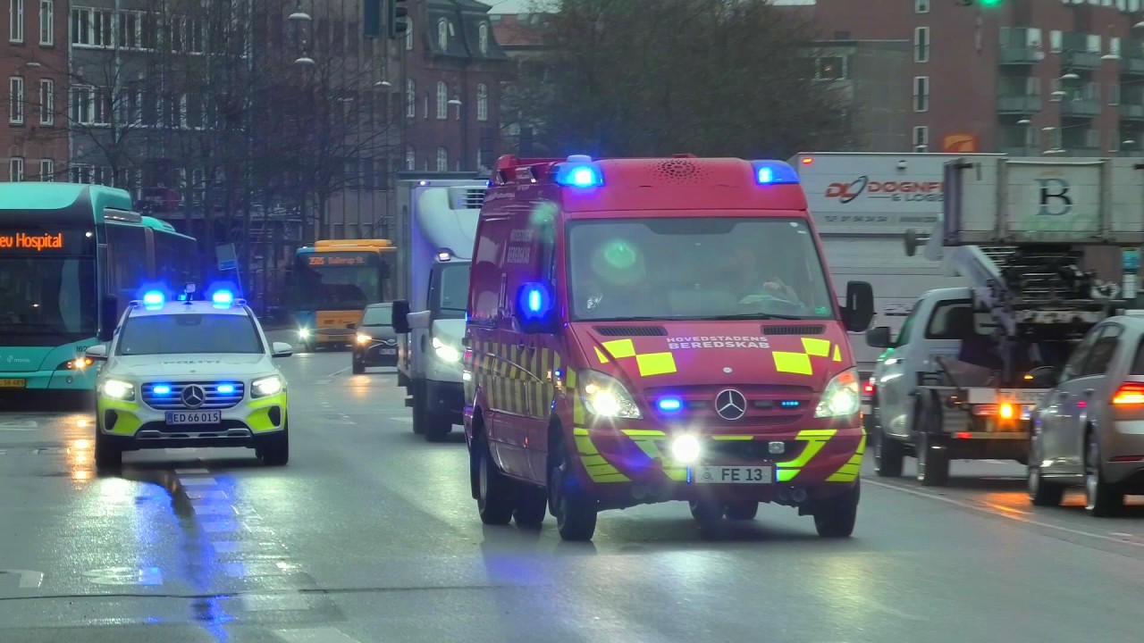 ST.TOMSGÅRDEN. KRAFTIG LEJLIGHEDSBRAND (M112+S13+FE13) + POLITI hovedstadens beredskab brandbil