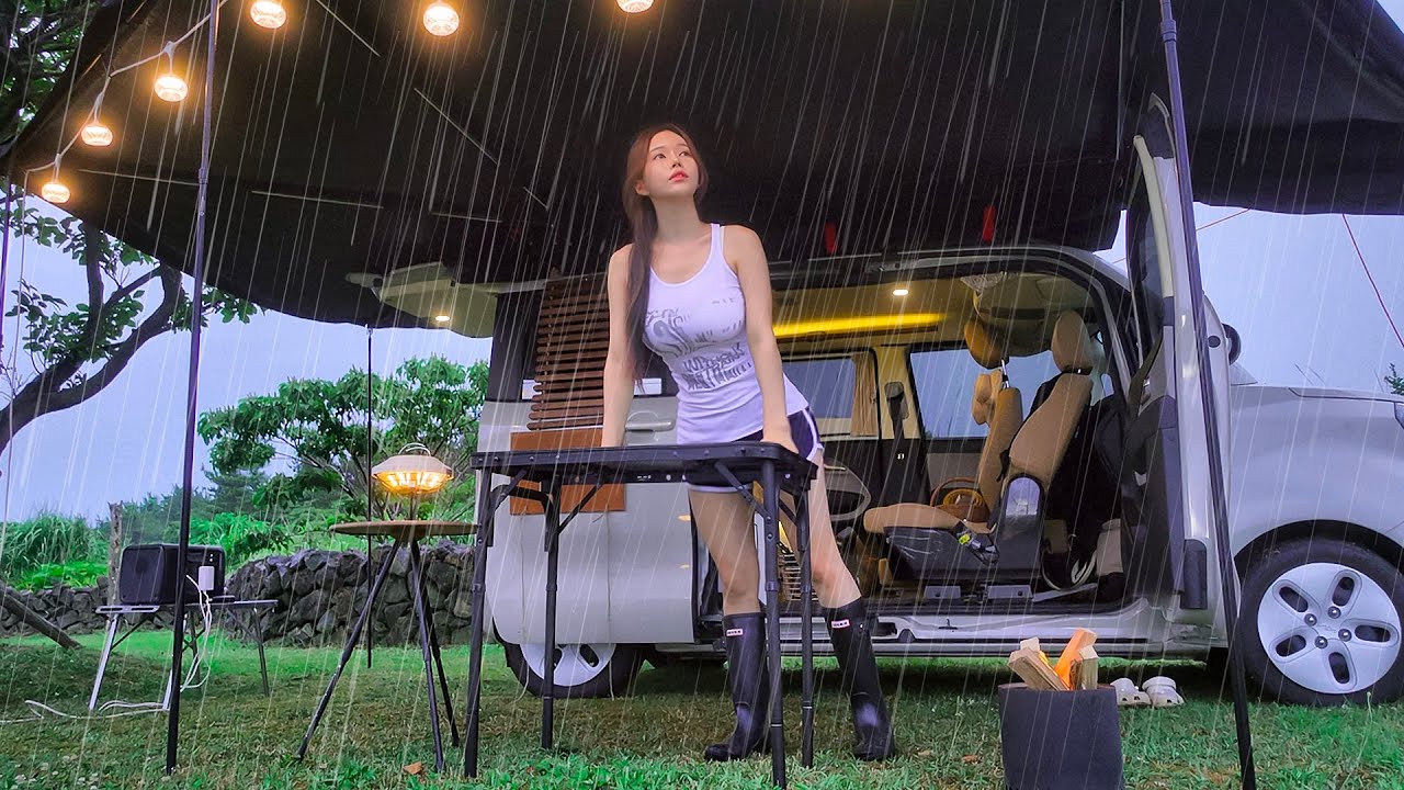 ☔️ Кемпинг для машины перед моим домом в дождливые дни | Острые тушеные говяжьи ножки и макколи