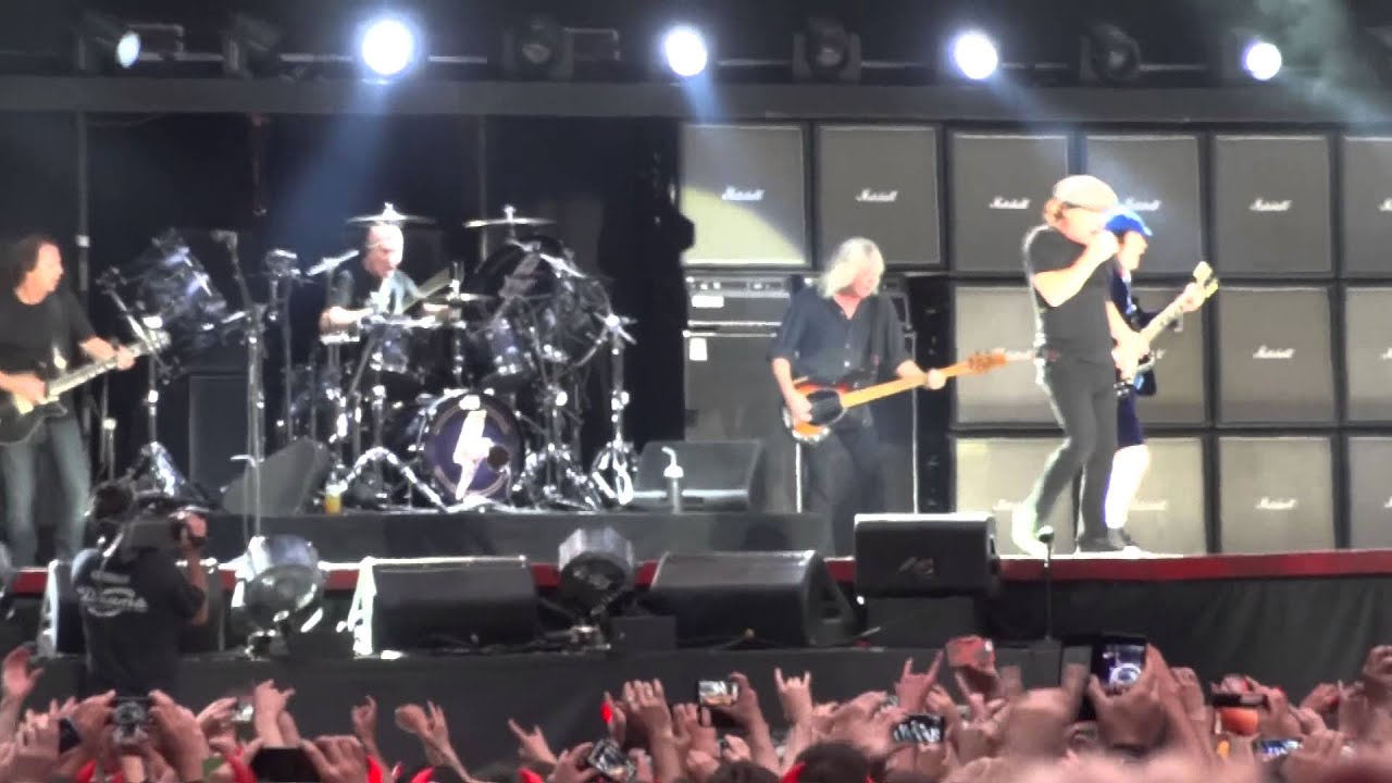 AC/DC 2015-05-26 @ Stade De France, Paris, F. (Part 1) - YouTube