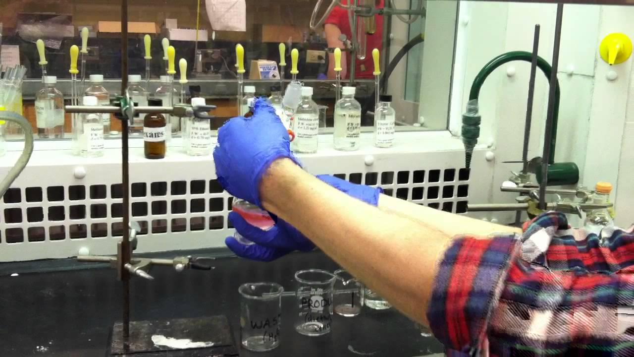 Extraction Procedure for Organic Chemistry Lab - YouTube