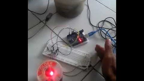 Menghidupkan lampu dengan sensor cahaya