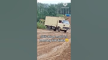 SKILL DRIVER LUAR BIASA#trukoleng #sorts #truk #mobil #viral#fyp #videoshort #offroad