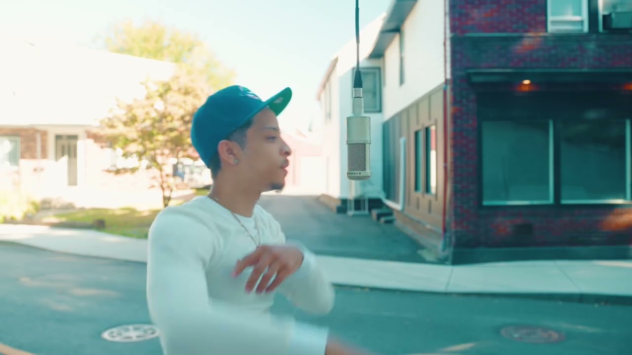 Naz1Fourty - Fake Love (Hanging Mic Performance)                    Shot By 