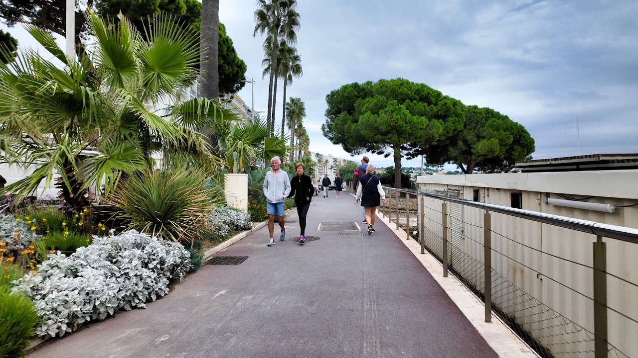 Golfe Juan to Juan les Pins Walking Tour 6 October, Provence-Alpes-Côte d'Azur, France, 4K 60fps