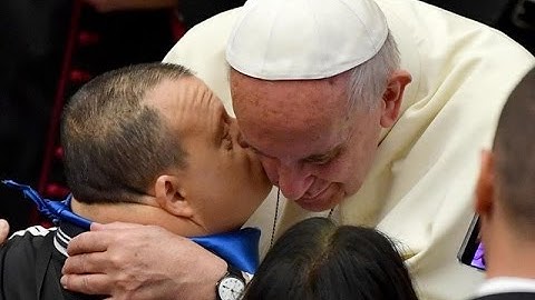 Đức Thánh Cha tiếp kiến chung, 23.11.2016: Giáo dục là cách thức đặc biệt để loan báo Tin Mừng