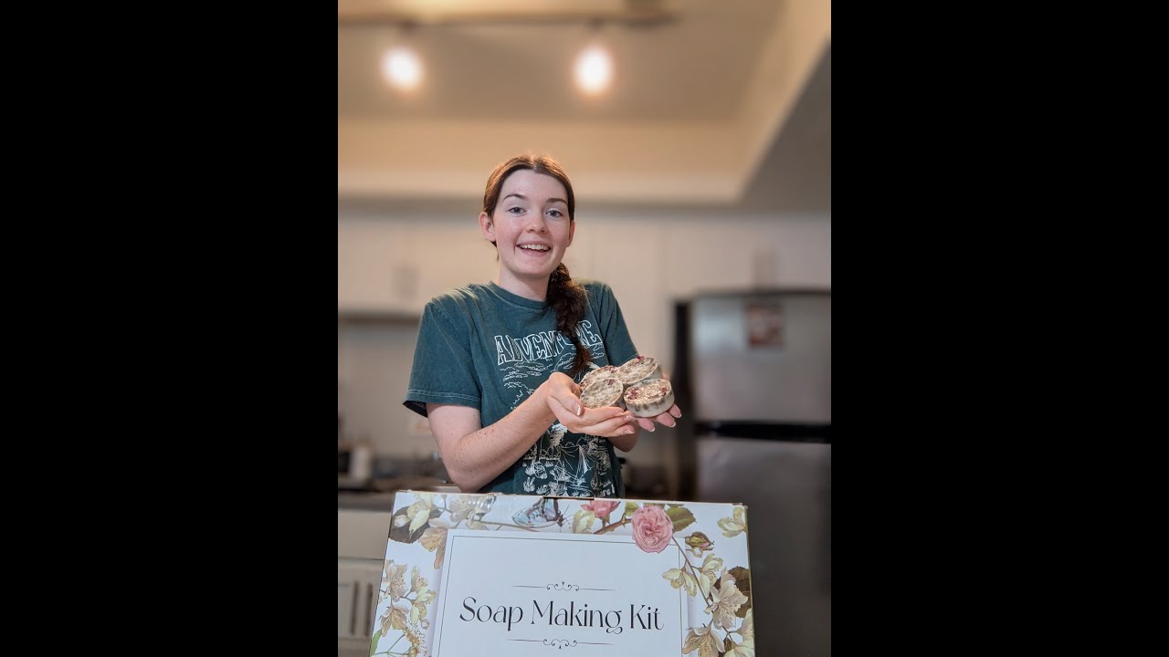 Trying Amazons PIUH Soap Kit!!