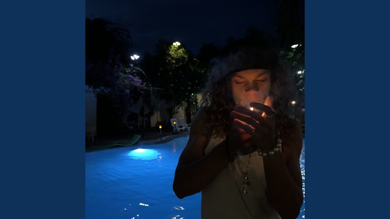 WAVES auf YouTube ansehen WAVES auf YouTube ansehen