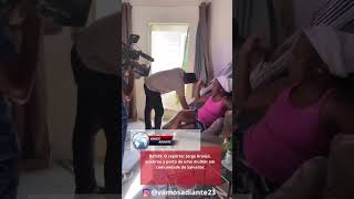 Bafafá: O repórter Jorge Araújo, quebrou a porta de uma mulher em comunidade de Salvador