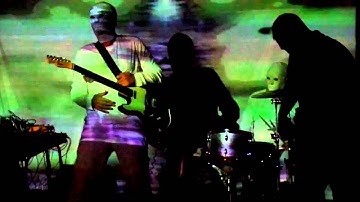 3 Signs of the Silhouette + Hernani Faustino - Spring Grove -   Nervo 5#  CRA